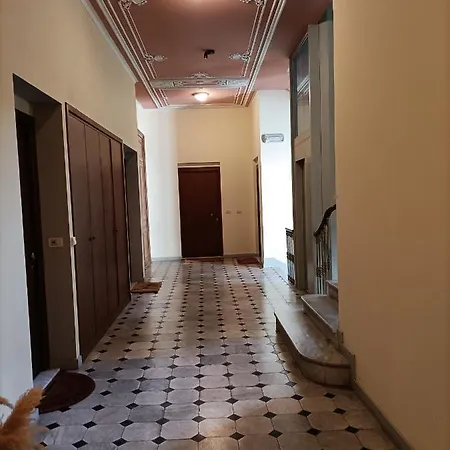 Dans Classee Avec Piscine Apartment